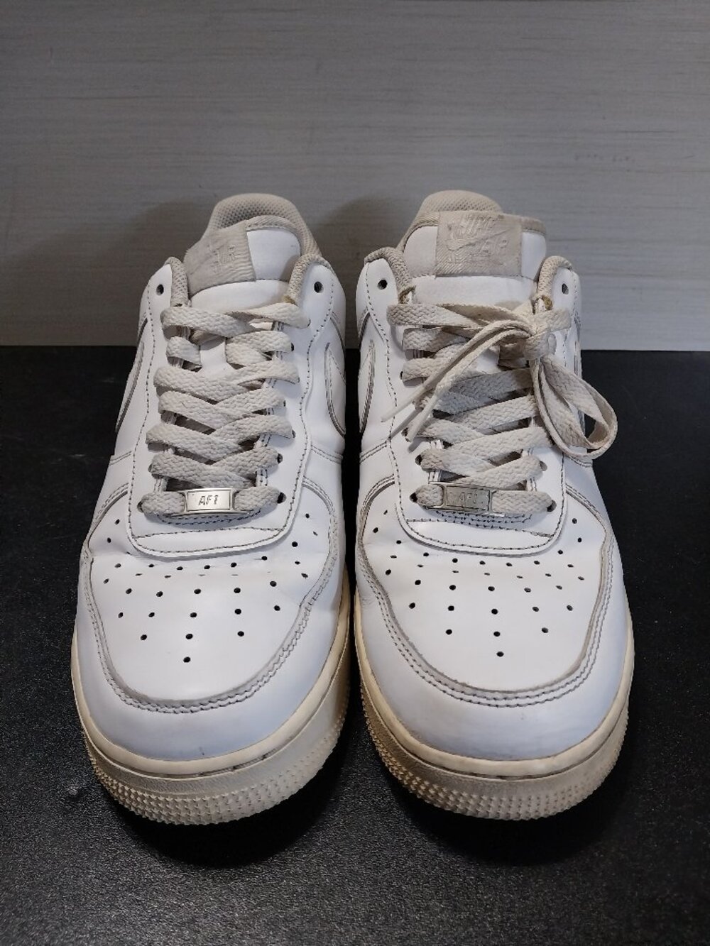 Nike Air Force 1 Low Triple White Men's 10.5 White Sneakers AF1 Casual Shoes